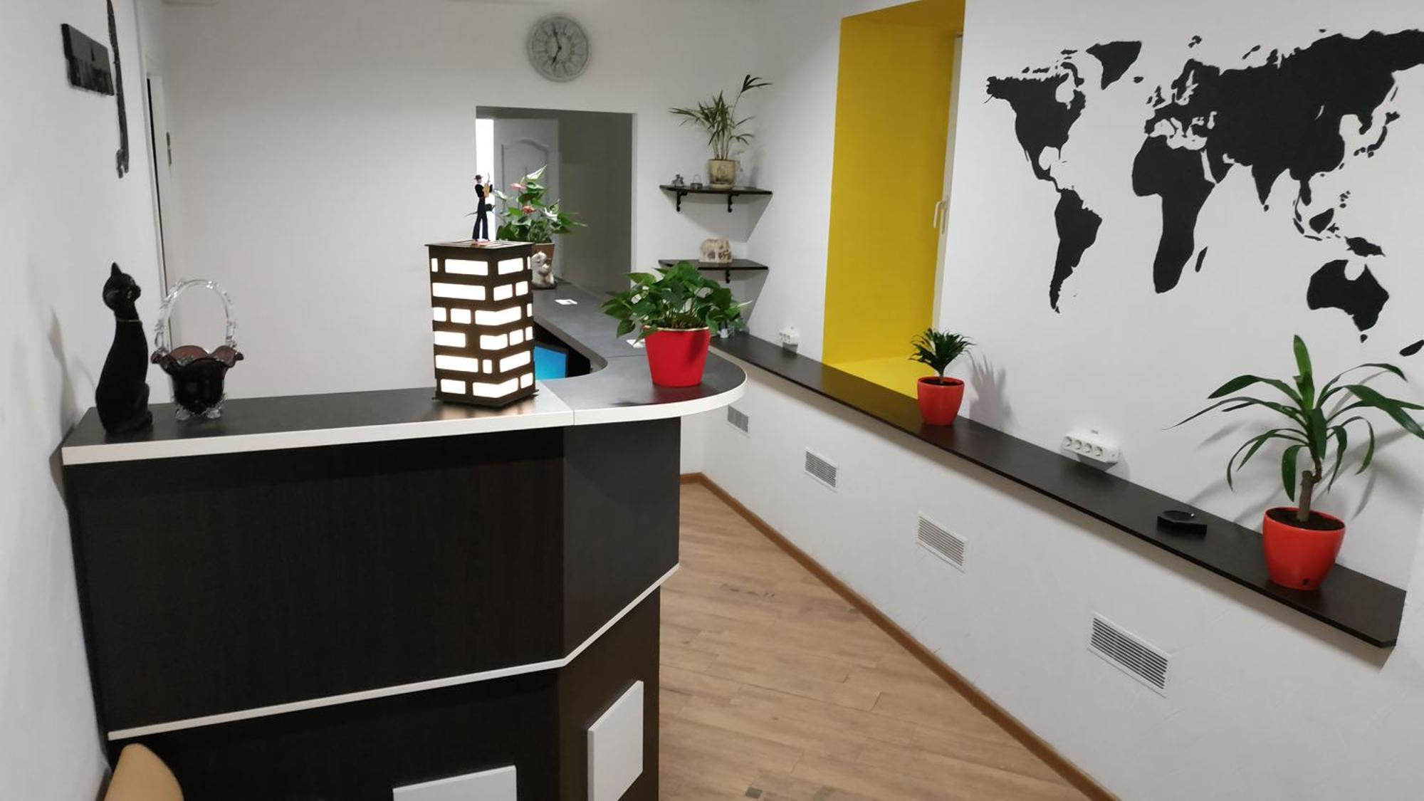Cool Traveler Hostel Kyiv Exterior photo