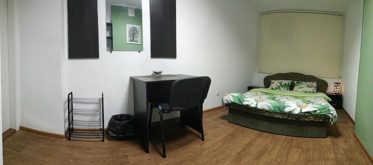 Cool Traveler Hostel Kyiv Exterior photo